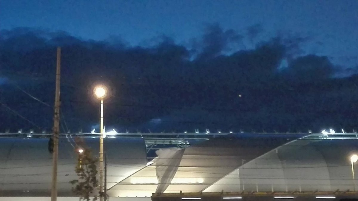 Az első adandó alkalommal leszakadt az új Hidegkuti stadion teteje